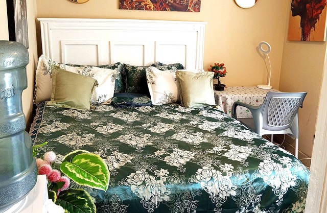Charming bed & breakfast in delightful Nairobi with WiFi