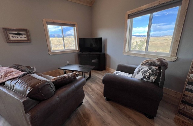 Charming cabin in the Tobacco Root foothills