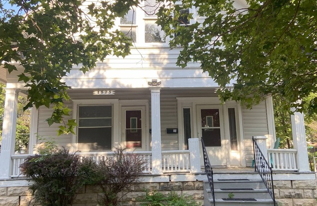 Charming, Centrally Located 1 BR/1BA