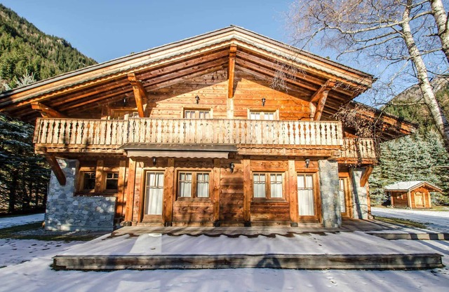 Charming chalet for 12 persons with an exceptional view on the Mont-Blanc