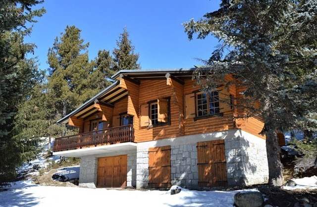 Charming Chalet for 6/7 - Fireplace, Balcony, WiFi, Garage - Bolquère, France
