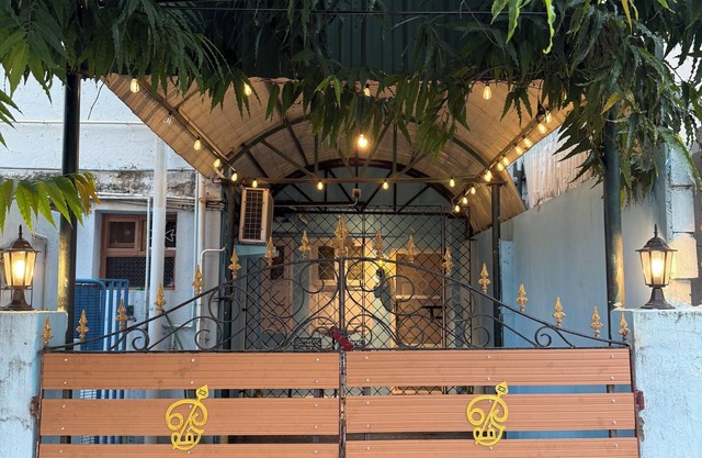Charming Chennai Private Heritage One Bedroom Villa with Parking
