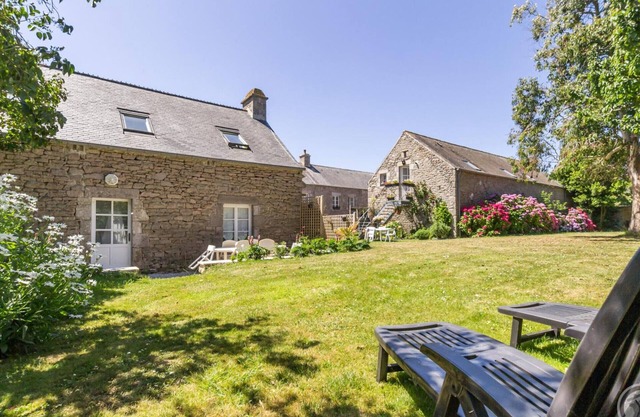 Charming Cottage with Terrace, Garden, and EV Charging Near Historic Barfleur