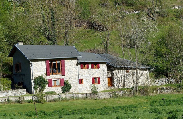 charming cottage for 6 people