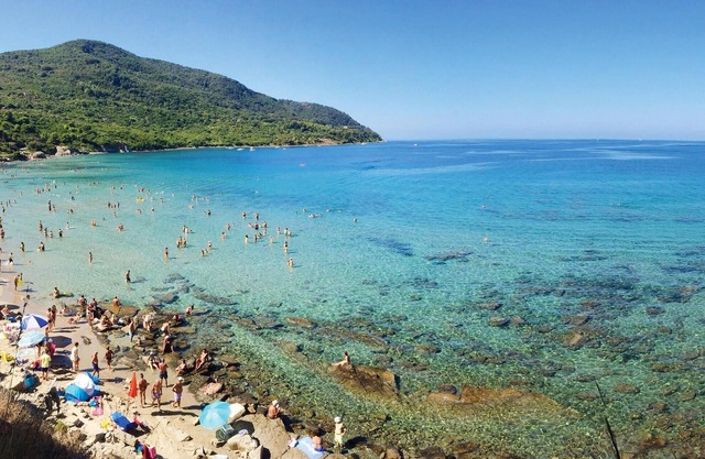 Charming detached country house with rustic flair in idyllic location.