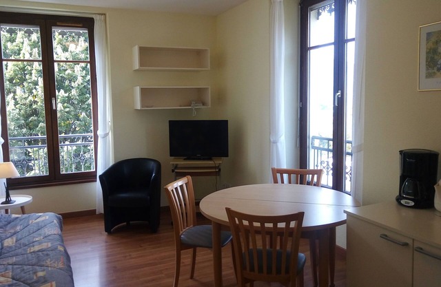 Charming F2, 31m² 1 km from the thermal baths, 300 m from the center, for spa guests or holidays