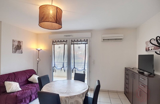 Charming F3 Apartment with Terrace, A/C, Parking, near Lamalou-les-Bains, 700m from Thermal Spa