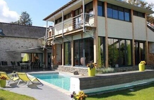 Charming house on the banks of the Loire