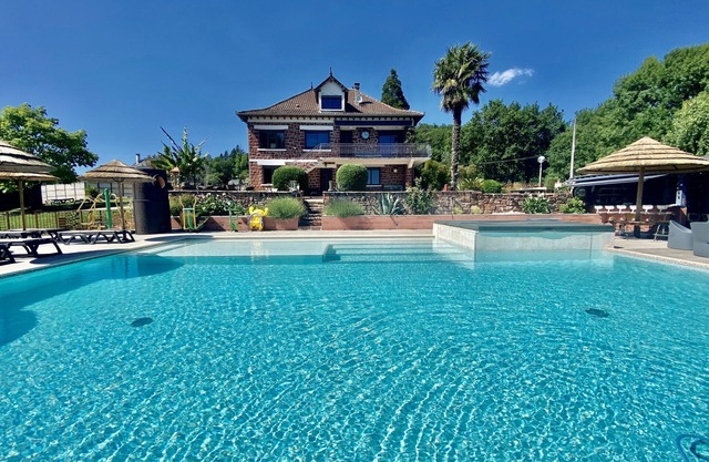Charming gîte with large capacity