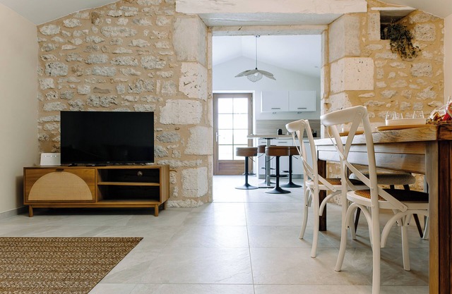 Charming gîte with gym in the countryside near Cordes-sur-Ciel