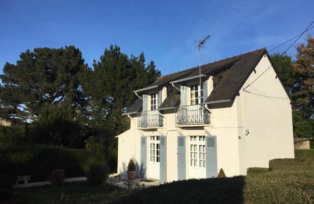 Charming house with small sea view in authentic Saint-Briac neighborhood