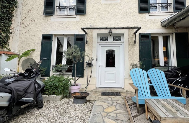 Charming house for 8 people in the heart of the village of villennes sur seine