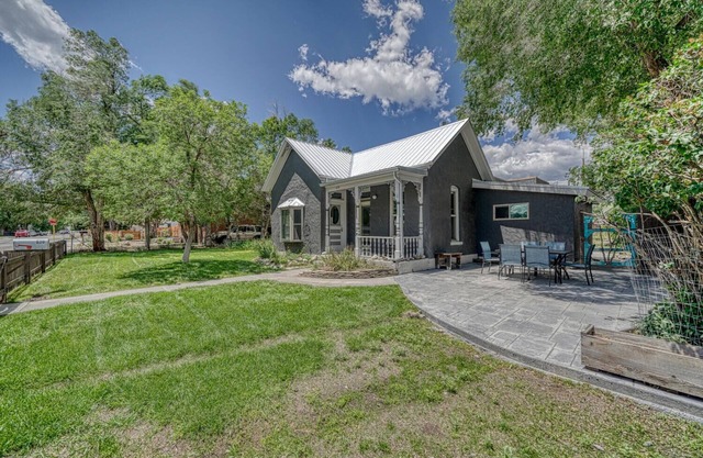 Charming home in Downtown Salida on D st! Newly remodeled!