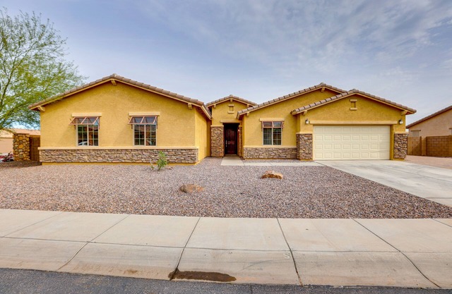 Charming Home w/Private Yard: Near Dtwn Phoenix!
