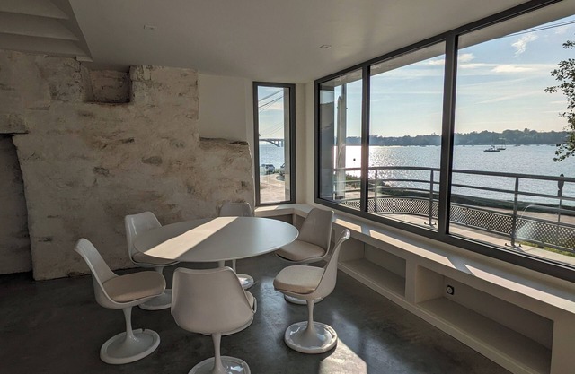 Charming house with small garden - Superb sea view