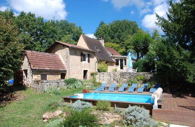 CHARMING HOUSE IN THE HEART OF BLACK PERIGORD