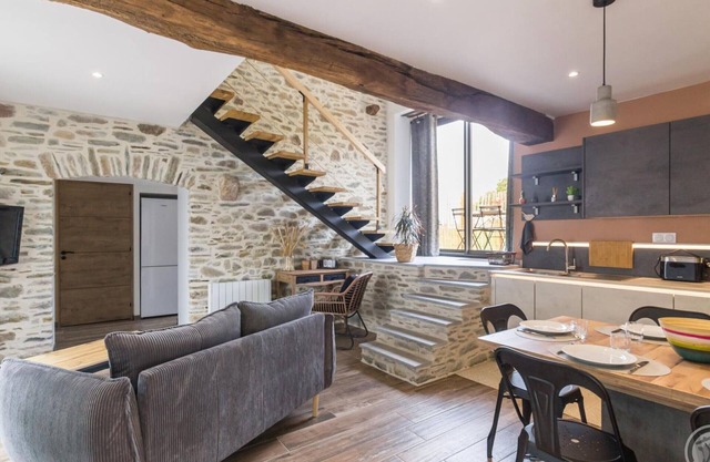 Charming house with terrace in Bretteville