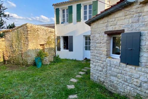 Charming house with garden in Ars-en-Ré
