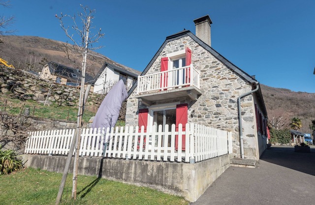 Charming mountain retreat – Renovated sheepfold, hiking and skiing nearby