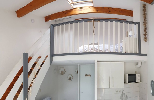 Charming Pavillon near beach 2/4 persons