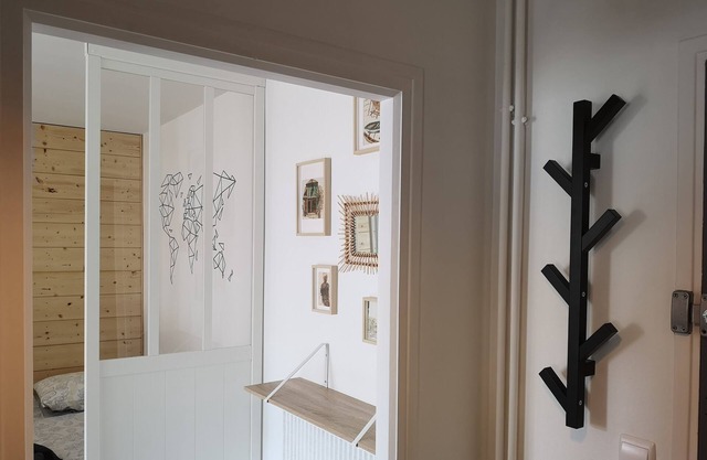 Charming pied à terre, near the Memorial and the city center