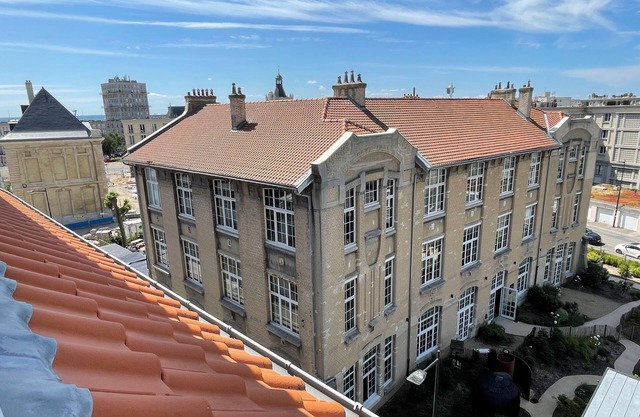 Charming, quiet apartment in an ideal location with an incredible view!