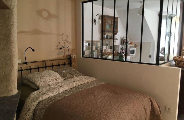 Charming studio in the center of town on Place Notre Dame