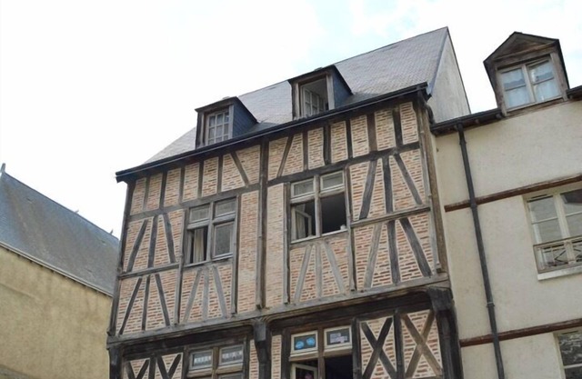 Charming studio in the heart of Amboise with gorgeous views of the Château!