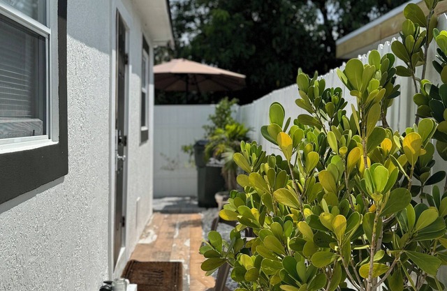 Charming studio Near Downtown Delray Beach, Florida.