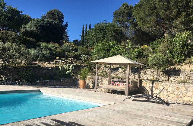 Charming studio on large property with pool
