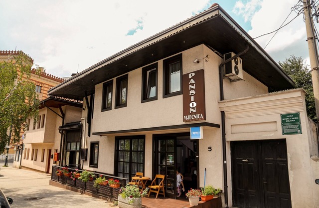 Charming studio room Located in the heart of Sarajevo, with WiFi and bathroom
