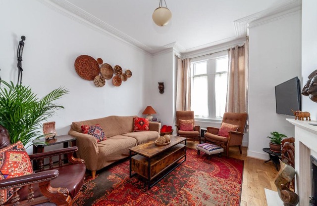 Charming Terraced 3BR House, 5 min Hither Green St