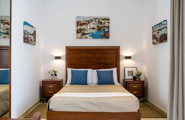 Charming Traditional Room with lovely iron Balcony
