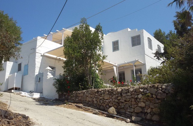 charming traditional villa eot 1325