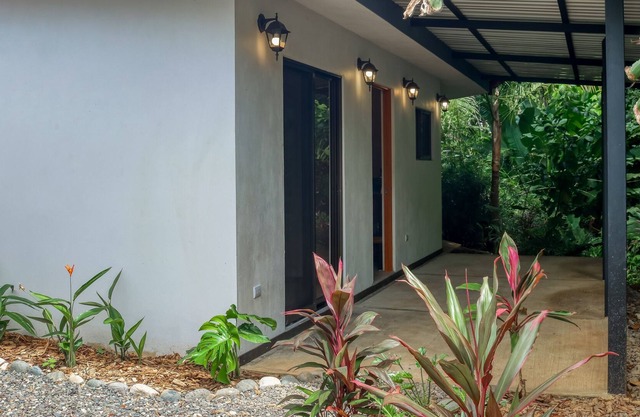 Charming & tropical dog-friendly beach escape with patio - near beaches & trails