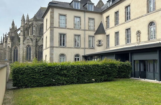 Charming, unusual studio in the historic heart of Dinan 2/personnes