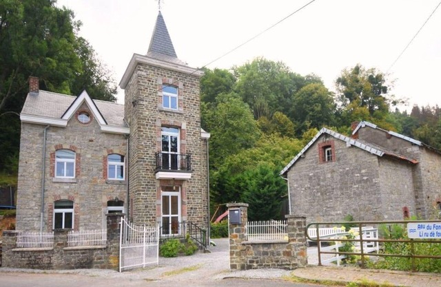 Charming Villa in Harzé