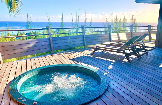 Charming Villa with Stunning Ocean Views - Your Perfect Getaway!