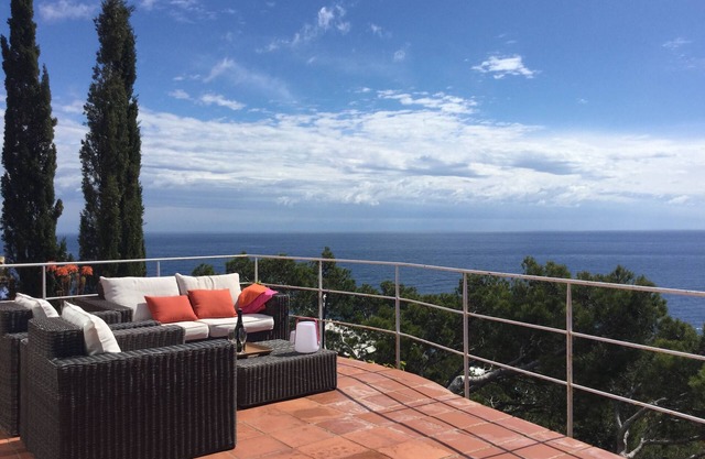 Charming villa with exceptional view of the aigua xelida viewpoint