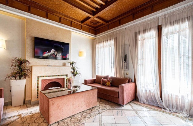 Charming Villa with Pool & Garden – Perfect for Relaxing Getaways 2