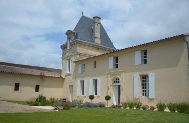 Chateau DE LA Barde - Saint-laurent-des-combes