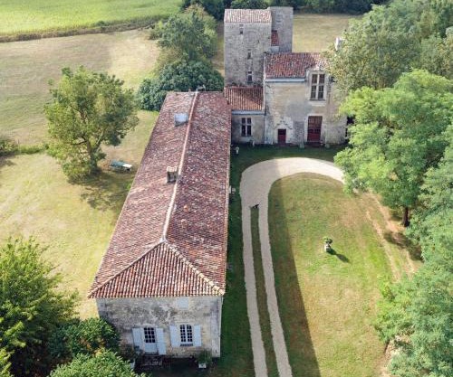 Chateau De Champdolent