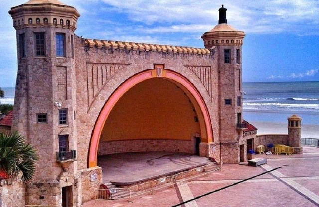 Cheer Leader Special - 2 BR Lockoff Ocean Front - Club Wyndham Ocean Walk #3