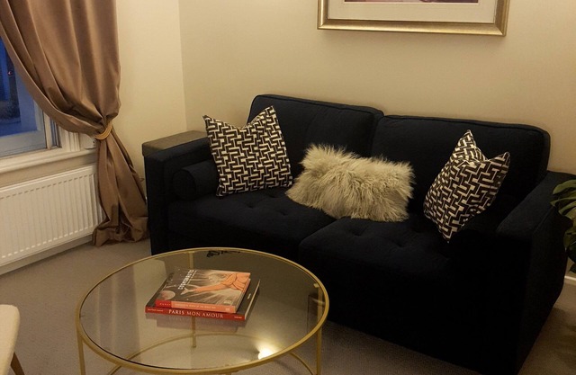 Chelsea Charm: Your Exclusive Central London Apartment