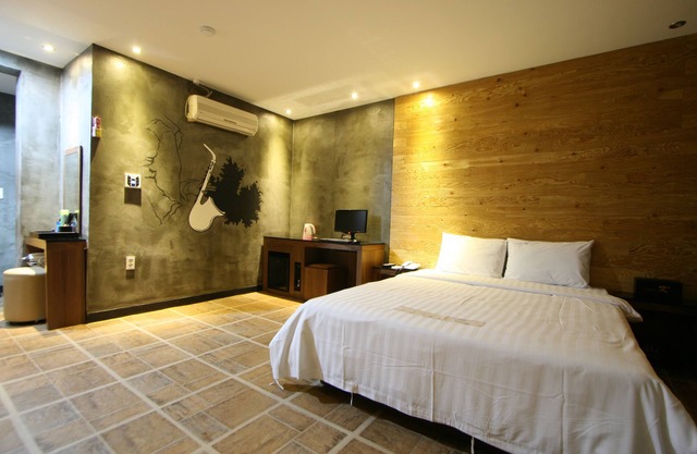 Cheonan K Hotel