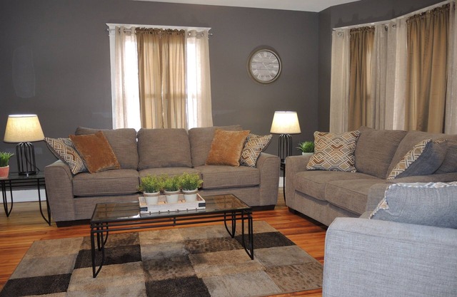 Chestnut Ridge Under 5 minutes to All Star Village, New renovation in Oneonta
