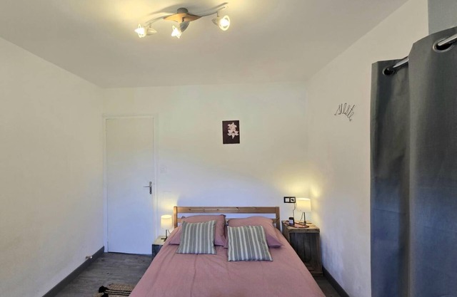 CHEZ AUGUSTINE ACCOMMODATION FOR 5 PEOPLE MONTIGNAC LASCAUX PERIGORD