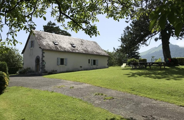 CHEZ ESCARAIN - ARETTE