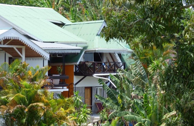 CHEZ LORNA 3 nights or plus