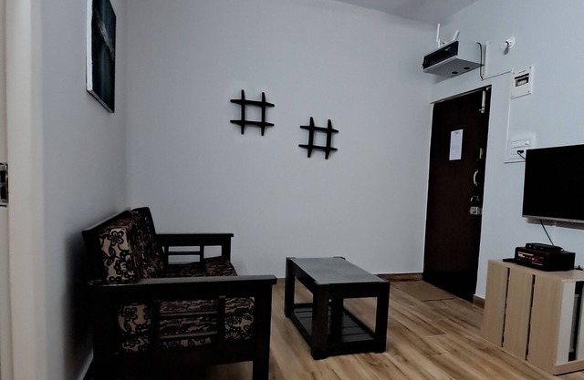 Chez Oly fully furnished set in a quiet, green neighborhood & centrally located!